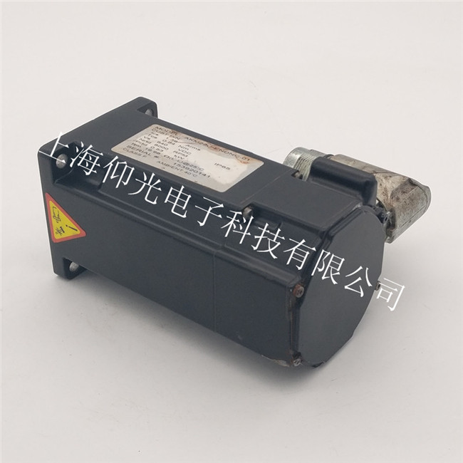 ����(gu��)KOLLMORGEN�Ơ�Ħ�� AKM42E-EKCNR-00�ŷ�늙C(j��)�S�޾��a��