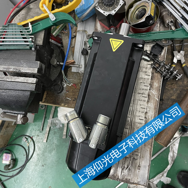 BECKHOFF/�����ŷ�늙C�S��AM8111-1F10-0000����������