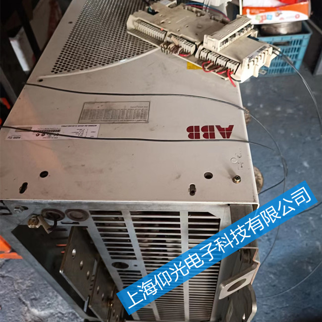 ��ɽabbacs800׃�l���S��ACS800-07-0120-5��(b��o)���@ʾFF53�S��