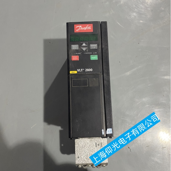 �������˹׃�l����ʹ���^���Е����F(xi��n)һЩ���ϣ�����һ�ƿ�һ��-��ȫ�ɿ�