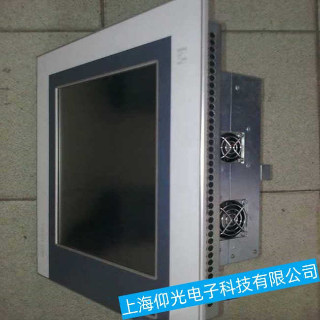 ����ؐ���R���ؙC(j��)APC620����(d��ng)�r(sh��)һֱͣ���چ���(d��ng)��(hu��)����ϾS�޽�(j��ng)�(y��n)����