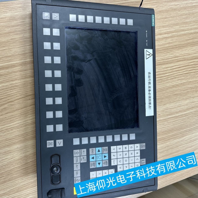 �G�����T�Ӕ�(sh��)��ϵ�y(t��ng)840D���_�C�^�����ߵ�һ��Ͳ��ӹ��ϾS�ޚgӭ��ԃ