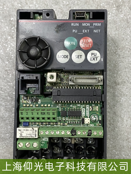 ����FR-D700׃�l�� E.OV �^늉���(b��o)�����ϾS��ָ��